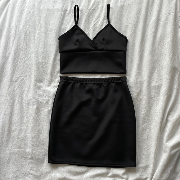 🆕Boohoo Night Two Piece Set, Black Two Piece Set - Picture 2 of 6